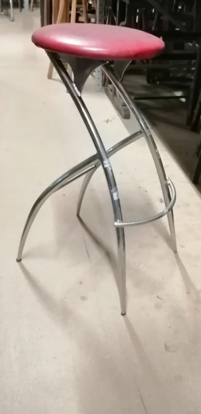 BAR STOOL ROUND RED SEAT CURVED CHROME FRAME +FOOT BAR