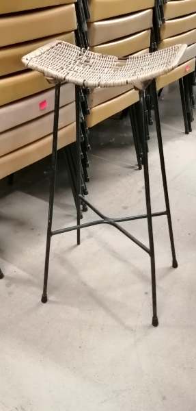 BAR STOOL TALL THIN BLK METAL FRAME WITH CURVED CANE WEAVE SEAT