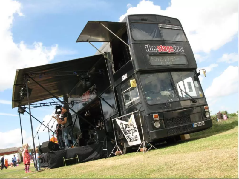 Stage Bus
