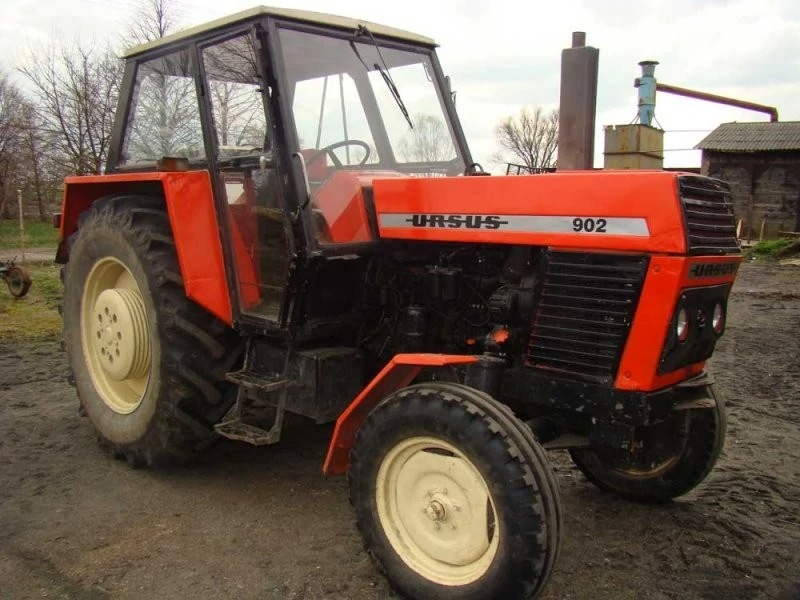 Tractor Ursus (CCB 103 GP)